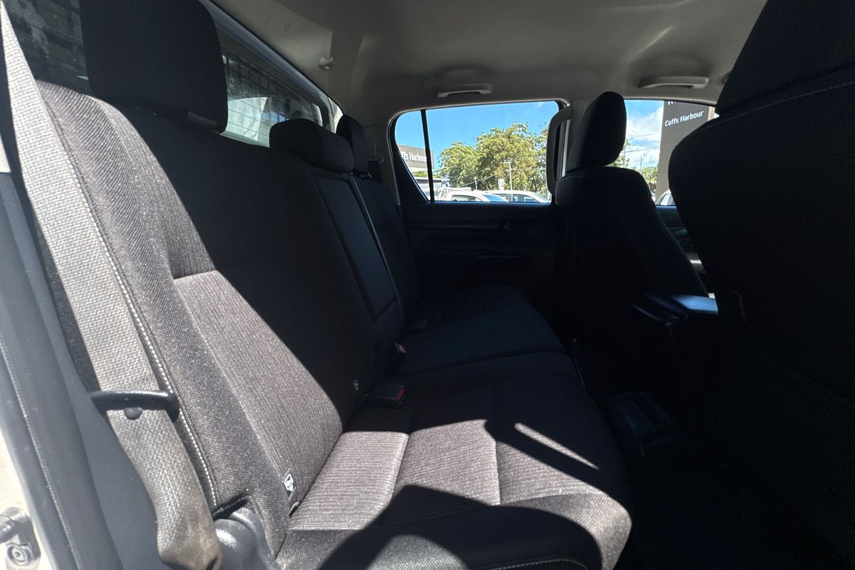 2021 Toyota Hilux SR GUN126R 4X4