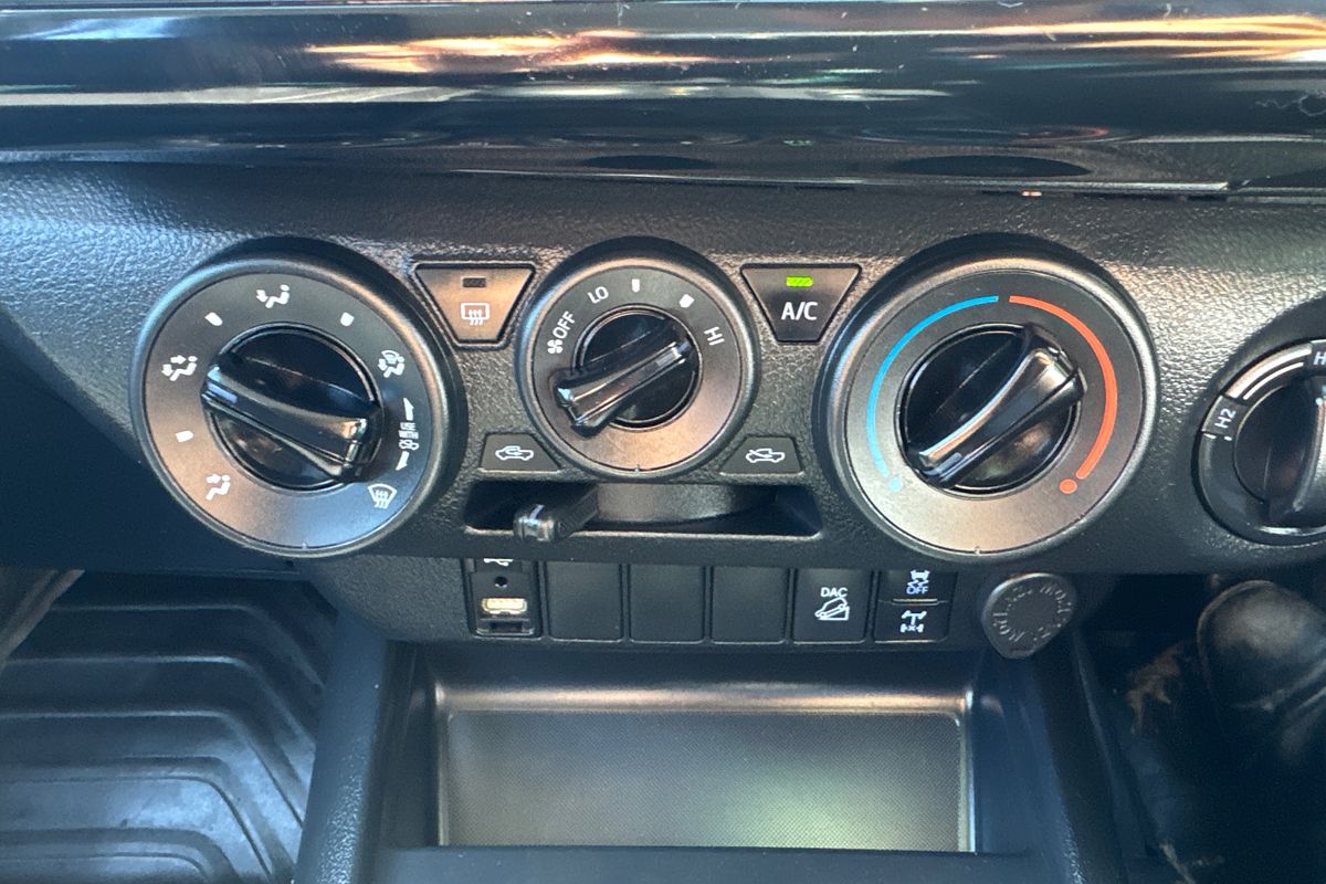 2021 Toyota Hilux SR GUN126R 4X4