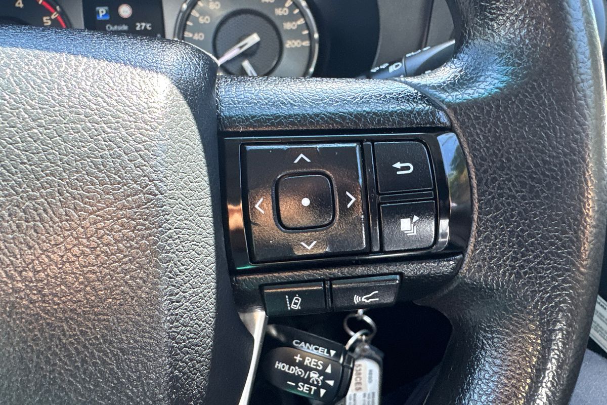 2021 Toyota Hilux SR GUN126R 4X4