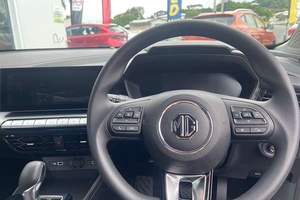 2024 MG MG5