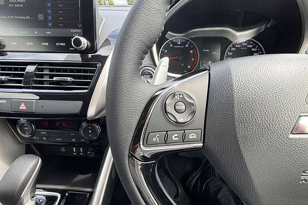 2024 Mitsubishi Eclipse Cross LS YB