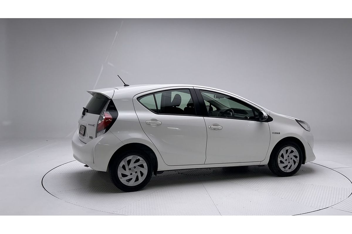 2018 Toyota Prius C NHP10R