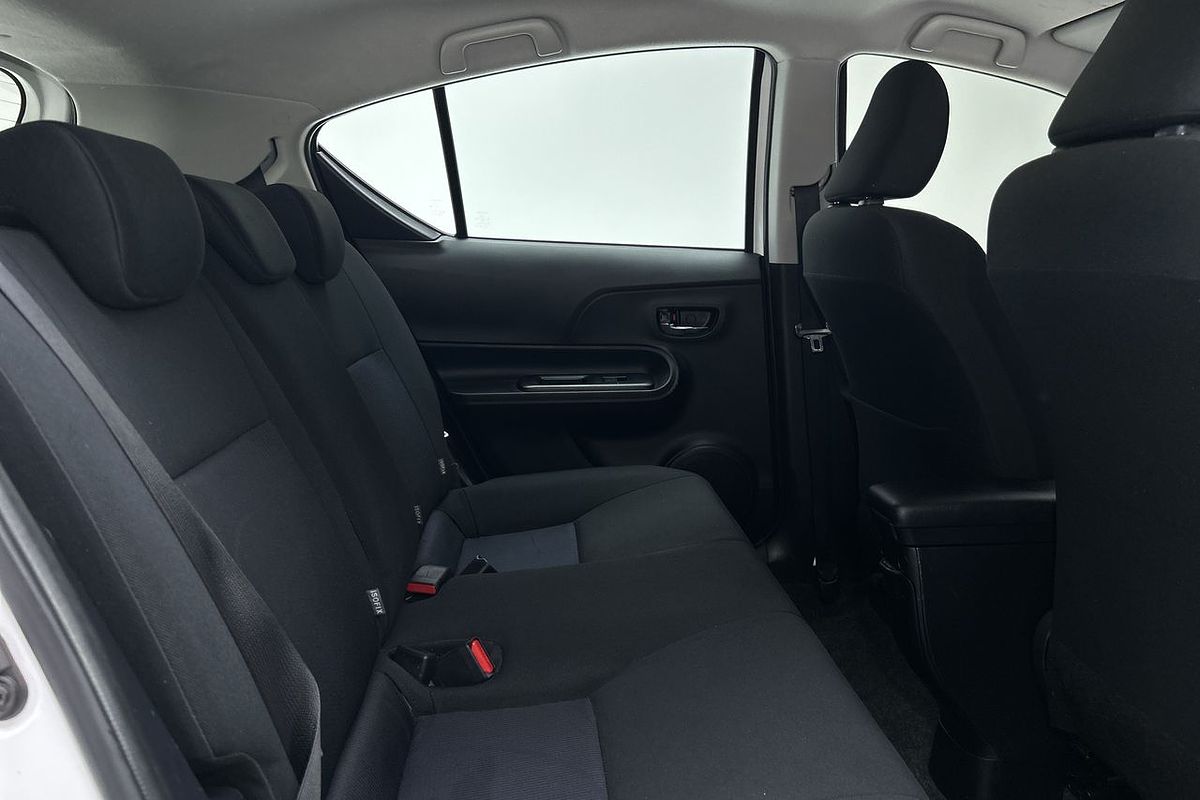 2018 Toyota Prius C NHP10R