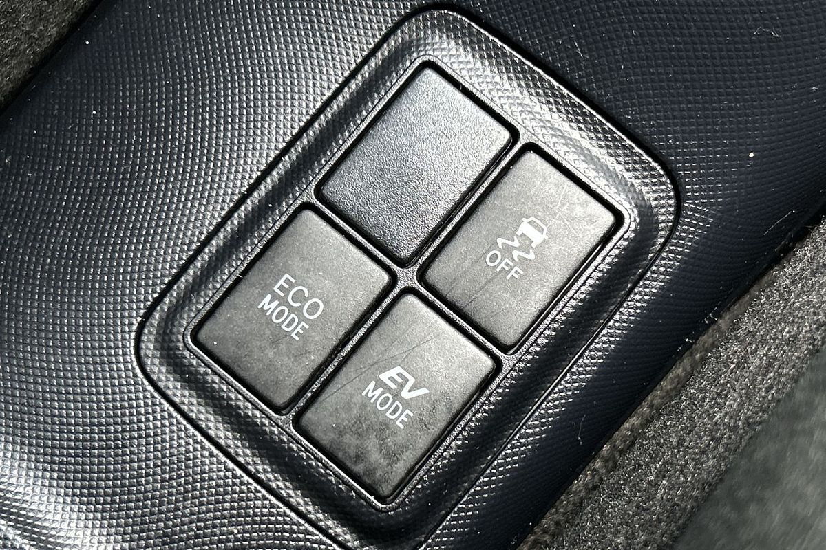 2018 Toyota Prius C NHP10R