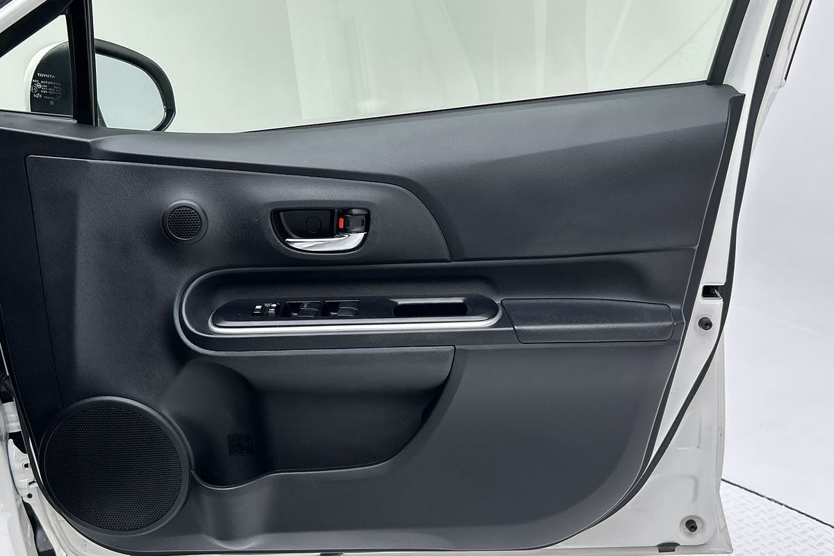 2018 Toyota Prius C NHP10R