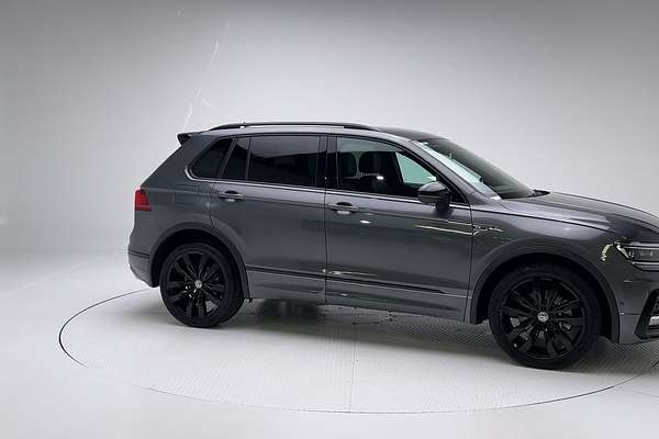 2018 Volkswagen Tiguan Wolfsburg Edition 5N