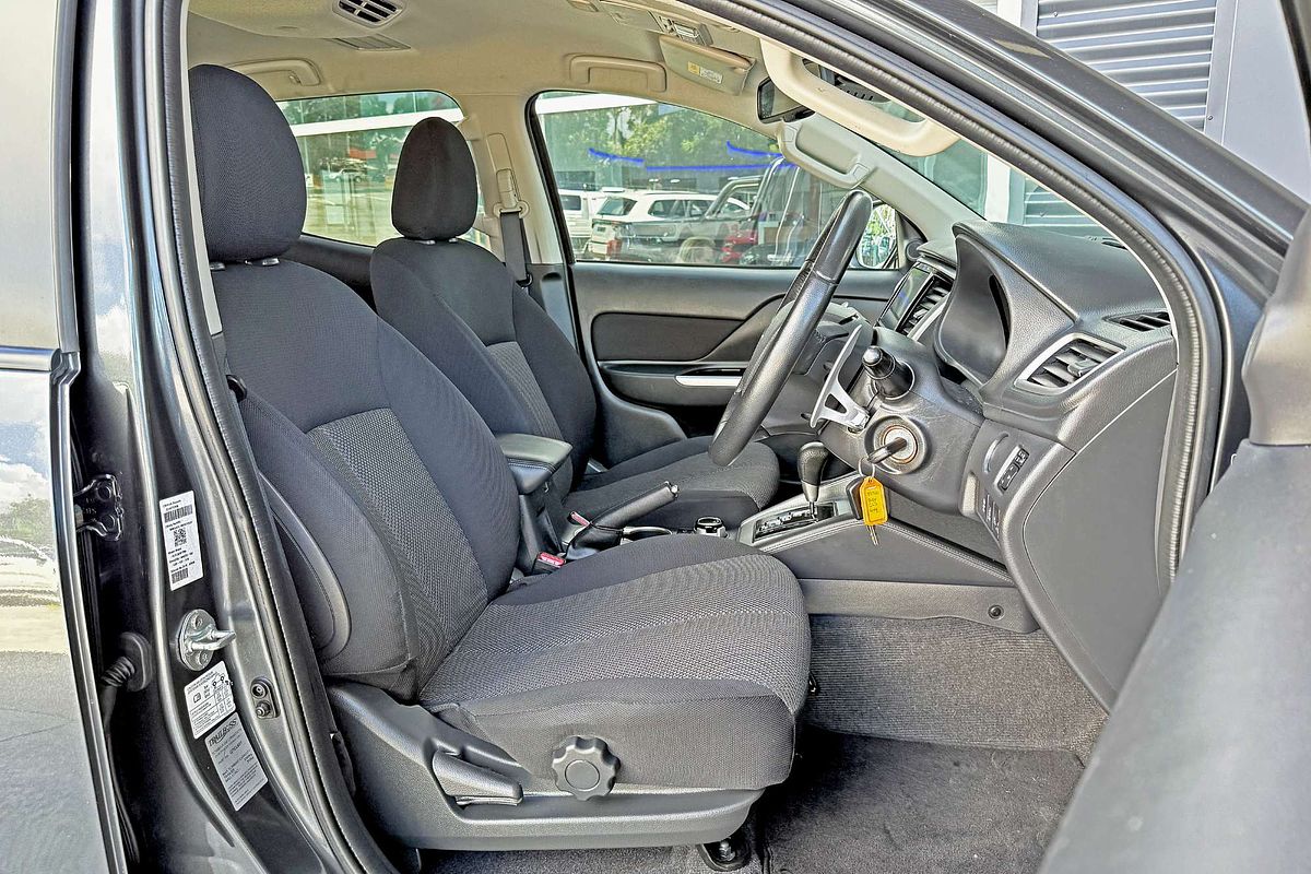 2019 Mitsubishi Triton GLS MR 4X4