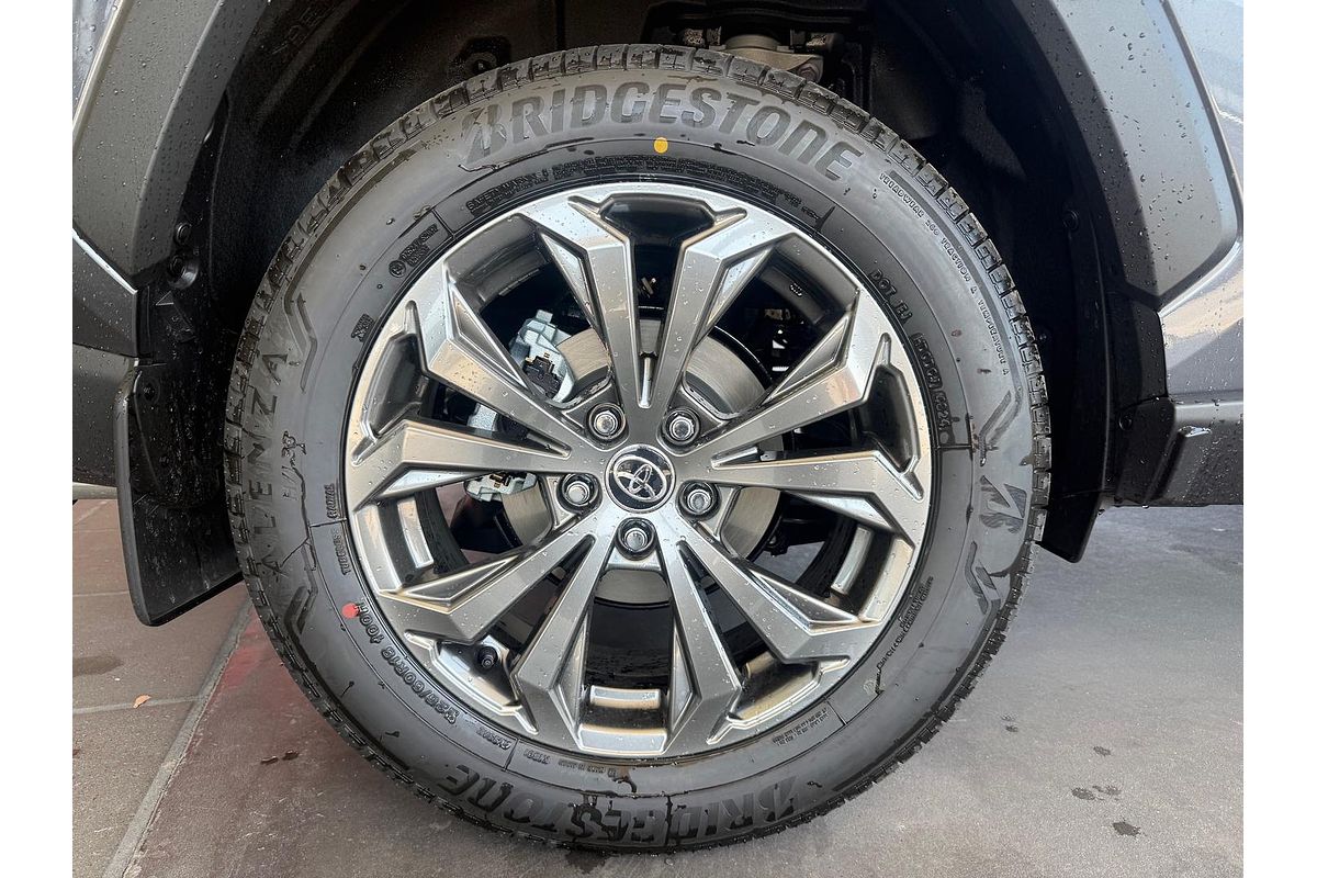 2025 Toyota RAV4 GXL AXAH52R