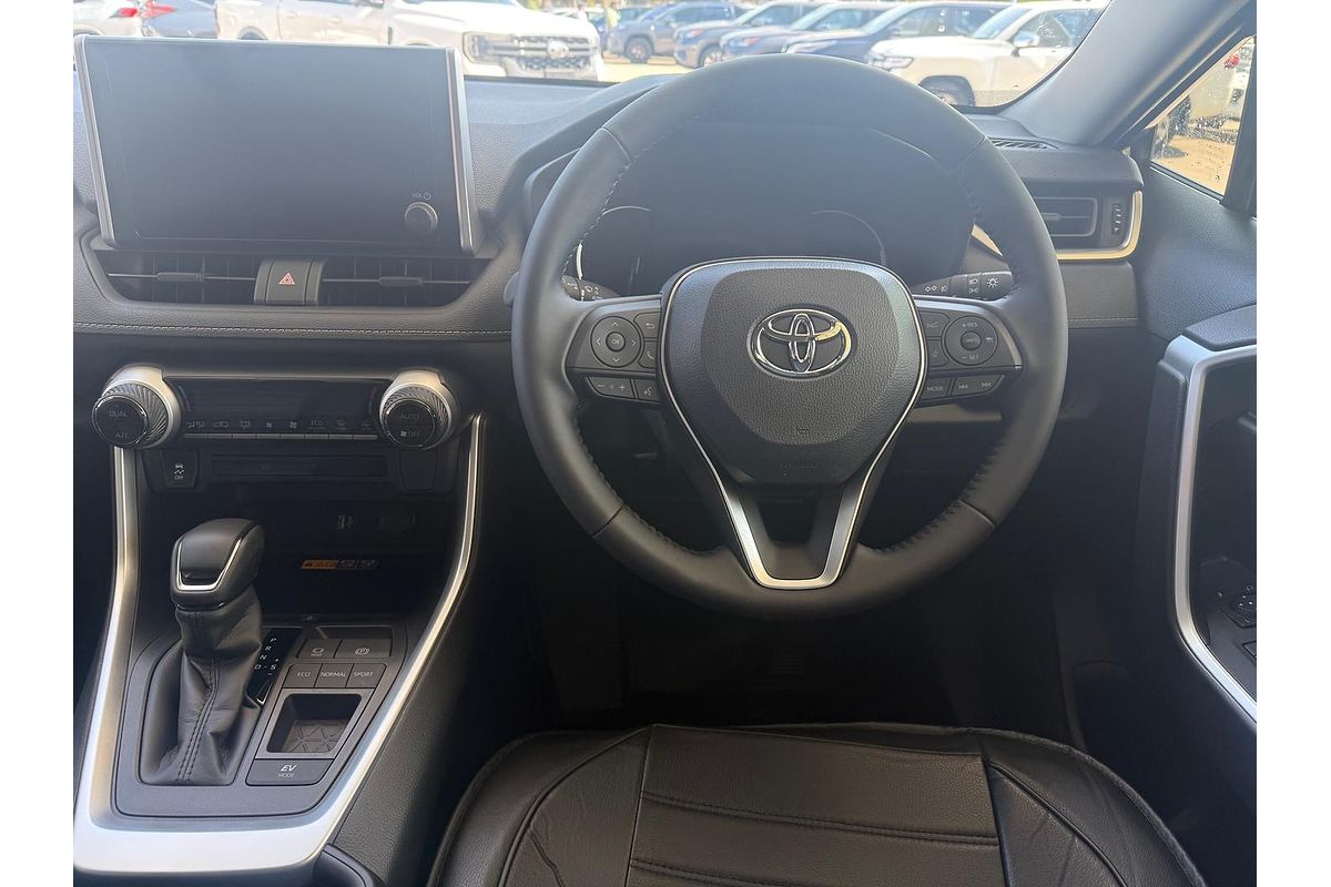 2025 Toyota RAV4 GXL AXAH52R