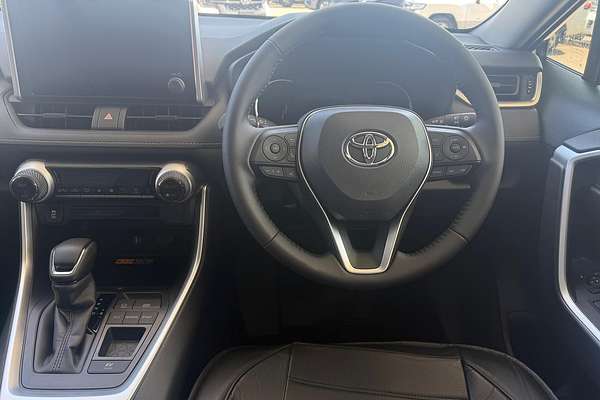 2025 Toyota RAV4 GXL AXAH52R