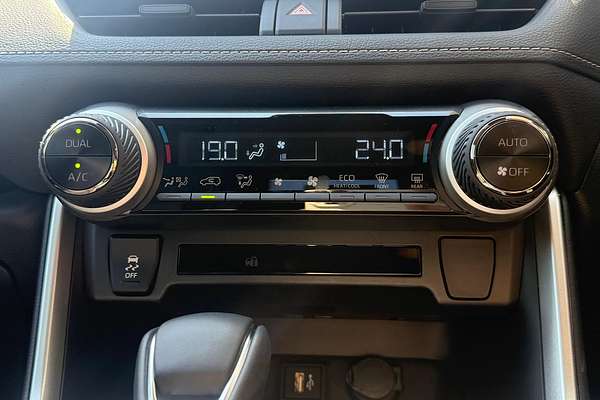 2025 Toyota RAV4 GXL AXAH52R