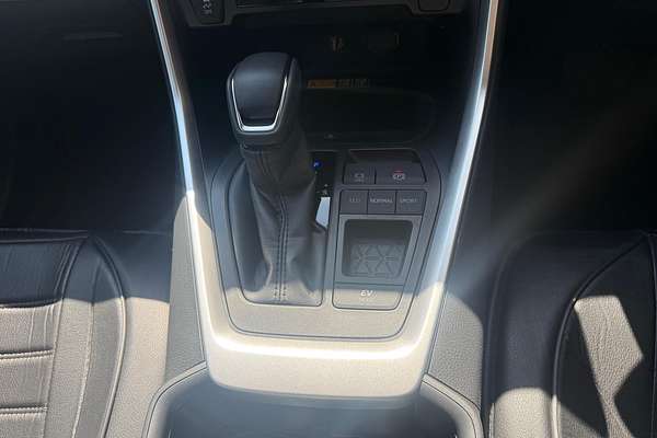 2025 Toyota RAV4 GXL AXAH52R