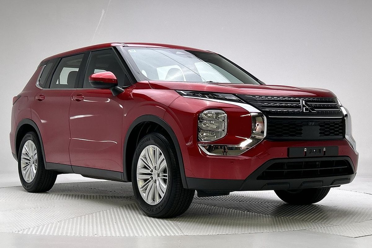 2023 Mitsubishi Outlander ES ZM
