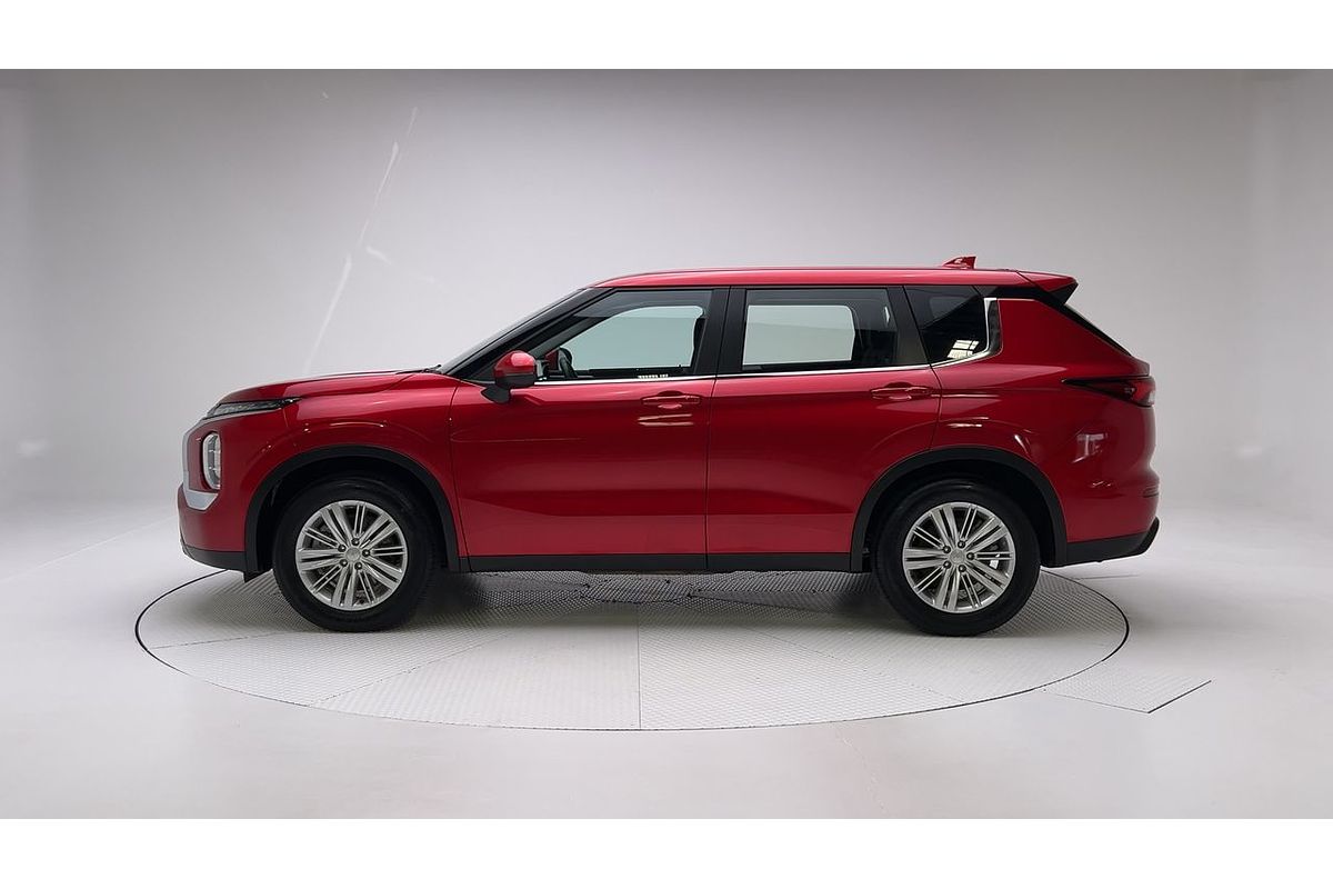 2023 Mitsubishi Outlander ES ZM