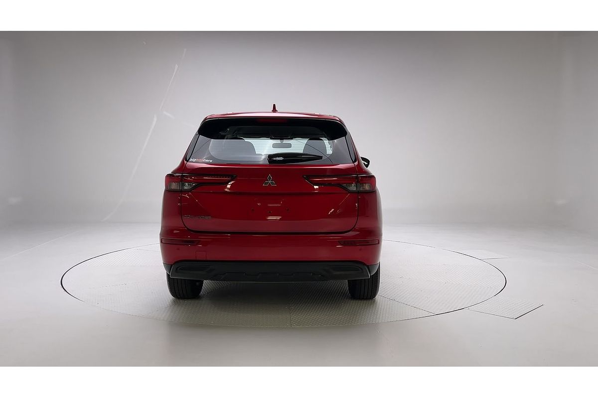 2023 Mitsubishi Outlander ES ZM