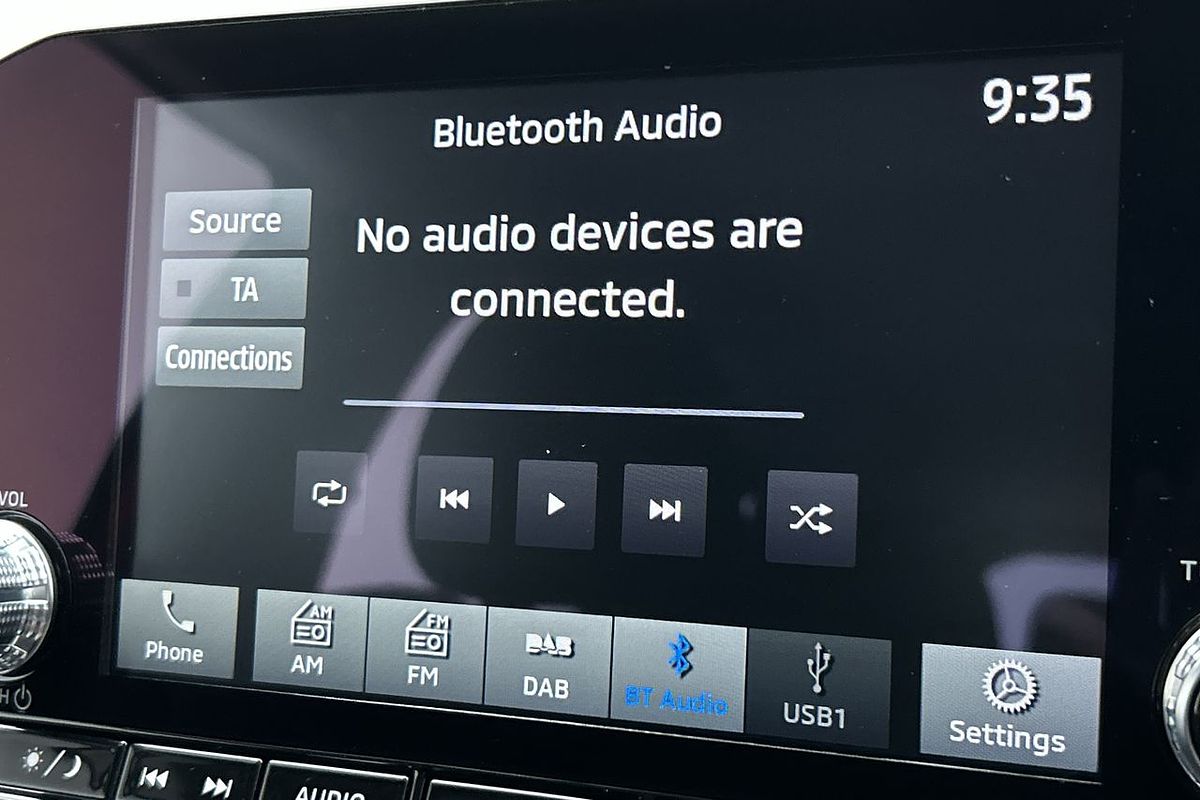 2023 Mitsubishi Outlander ES ZM