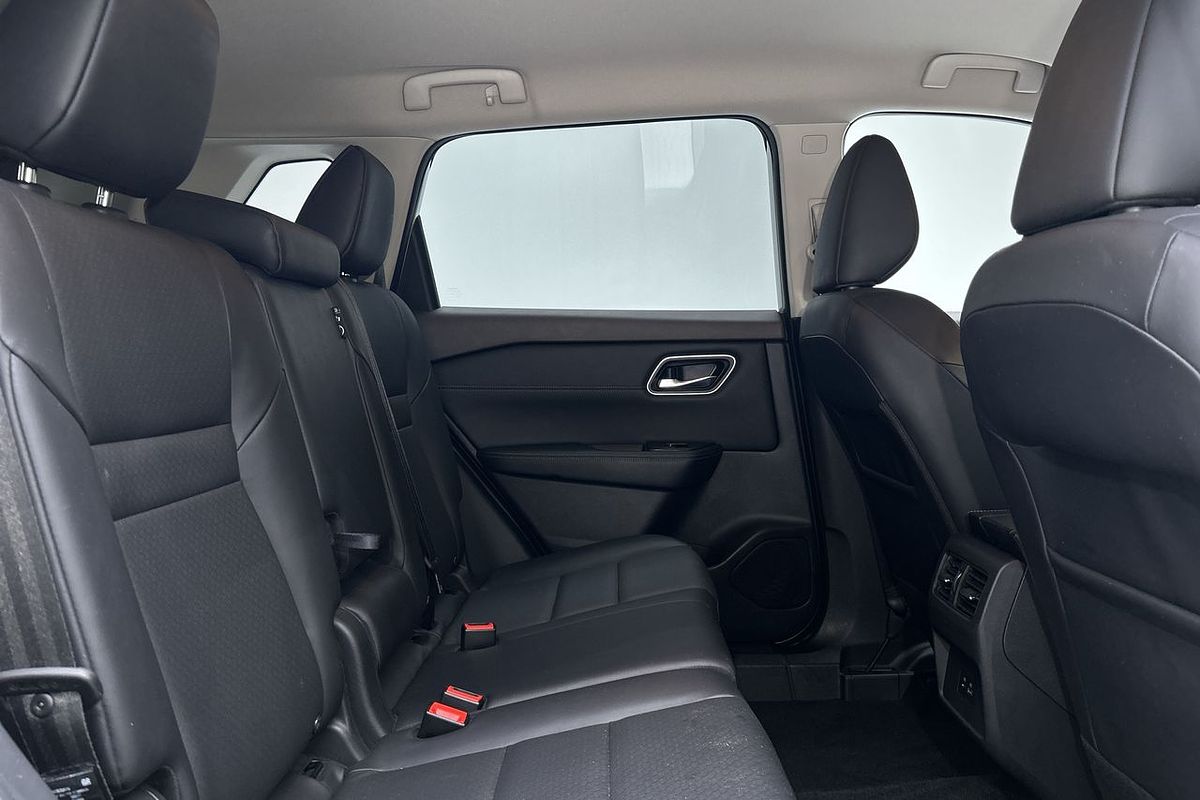2023 Nissan X-TRAIL ST-L T33