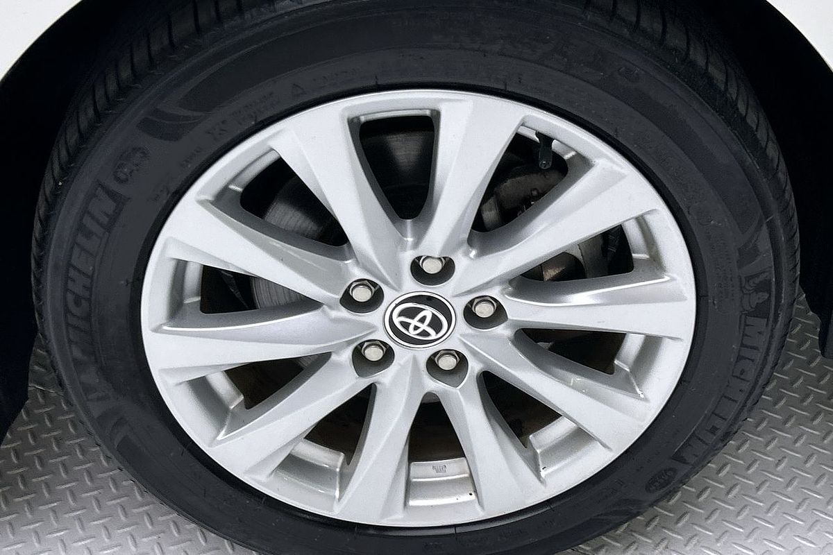 2021 Toyota Camry Ascent AXVH70R