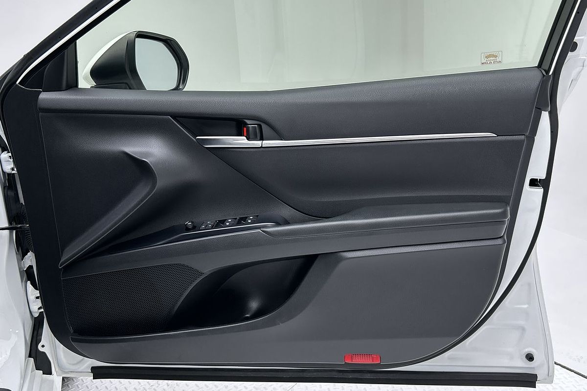 2021 Toyota Camry Ascent AXVH70R
