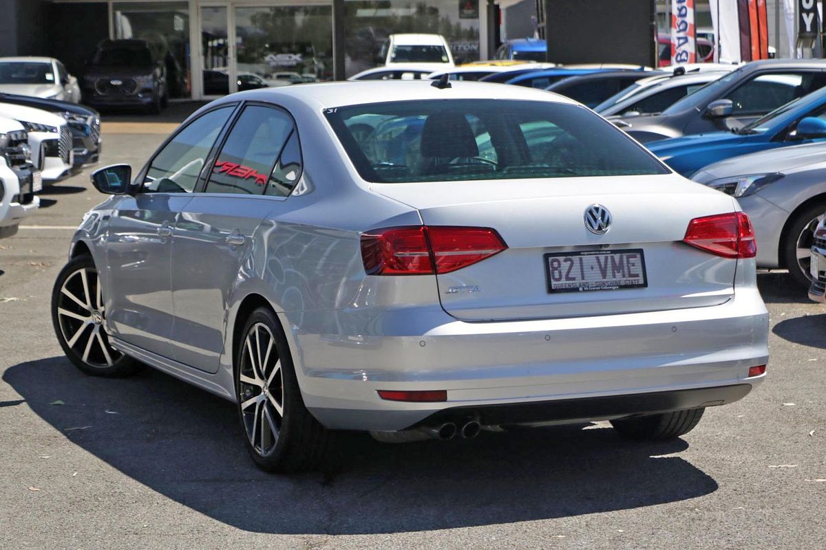 2015 Volkswagen Jetta 155TSI Highline Sport 1B