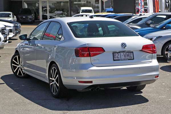 2015 Volkswagen Jetta 155TSI Highline Sport 1B