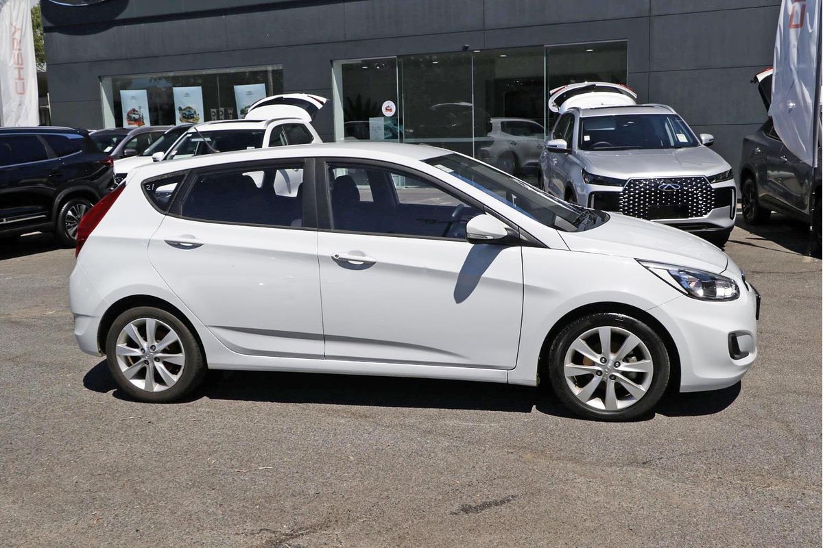2017 Hyundai Accent Sport RB6