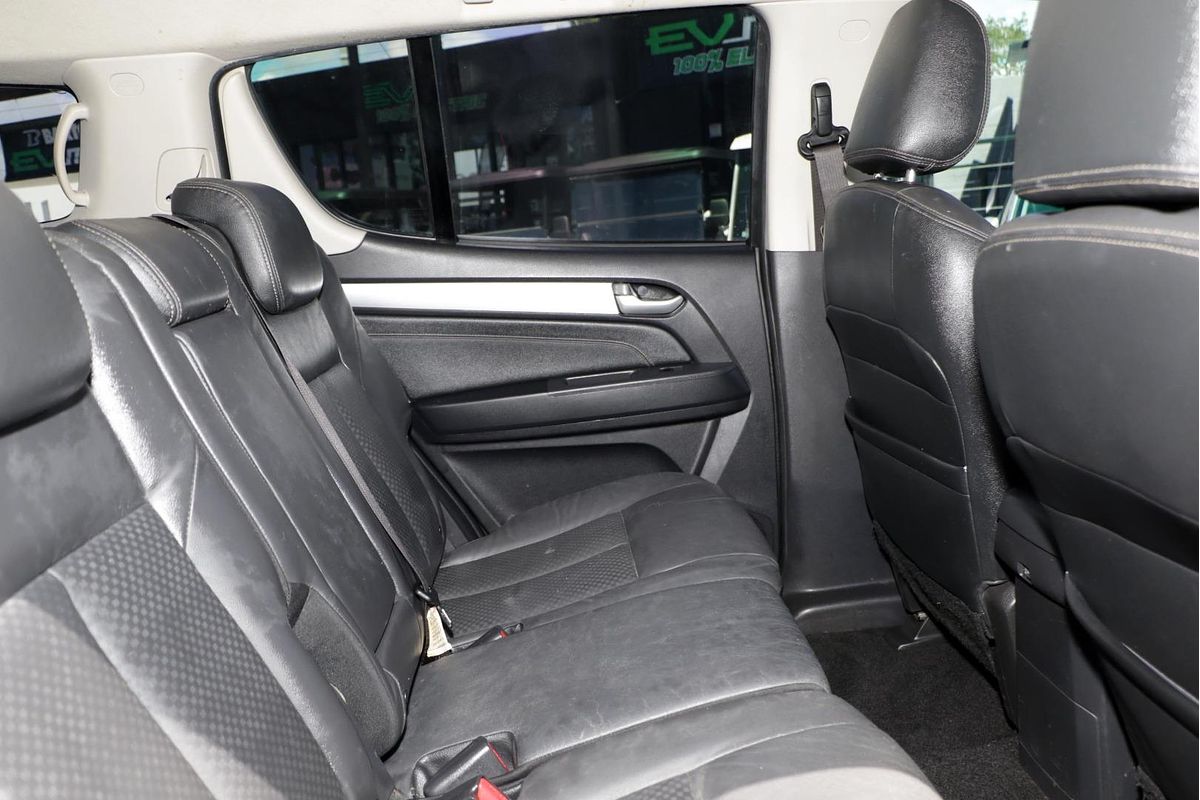 2016 Isuzu MU-X LS-T