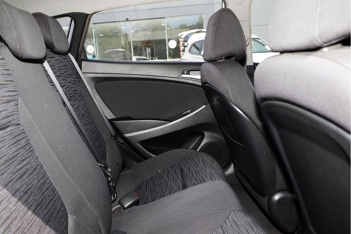 2017 Hyundai Accent Sport RB6