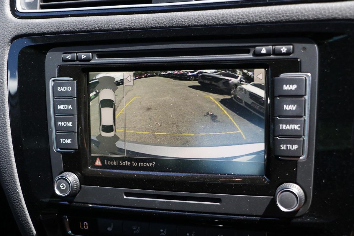 2015 Volkswagen Jetta 155TSI Highline Sport 1B