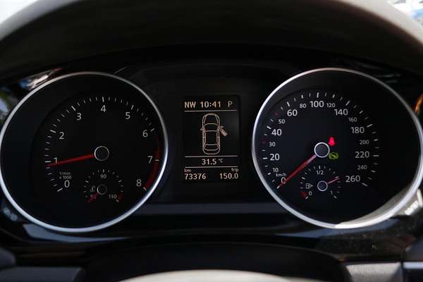 2015 Volkswagen Jetta 155TSI Highline Sport 1B