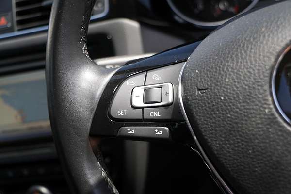 2015 Volkswagen Jetta 155TSI Highline Sport 1B