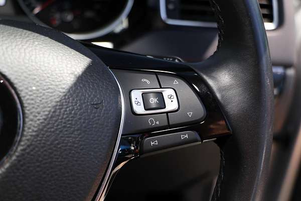 2015 Volkswagen Jetta 155TSI Highline Sport 1B