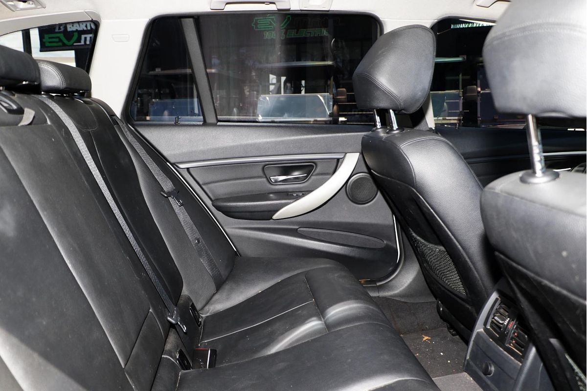 2013 BMW 3 Series 320i F31