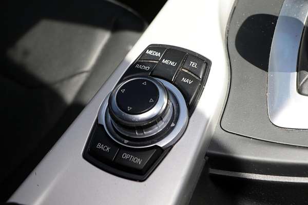 2013 BMW 3 Series 320i F31