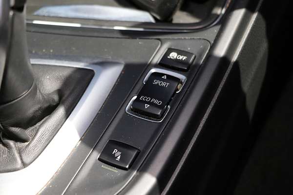 2013 BMW 3 Series 320i F31