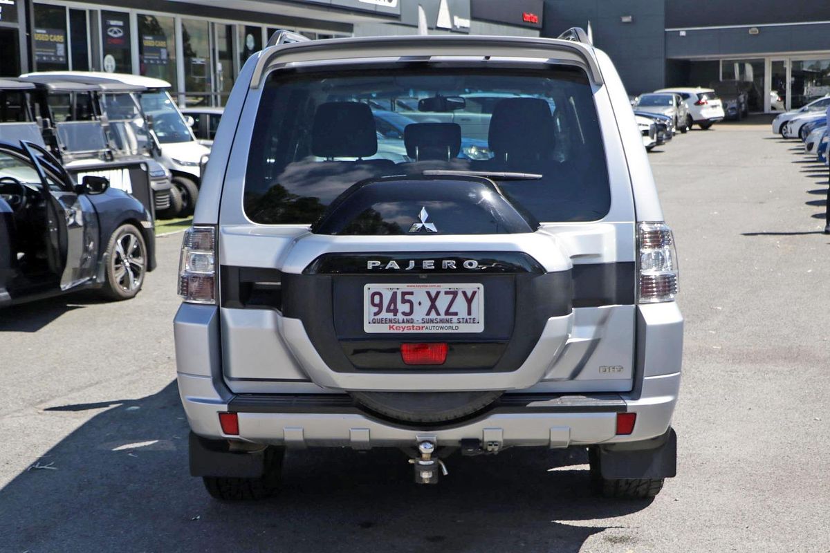2017 Mitsubishi Pajero GLX NX
