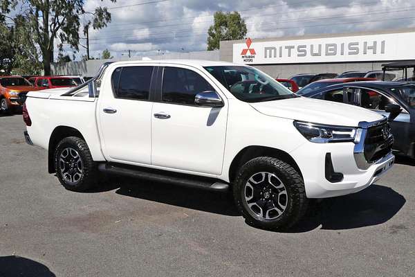 2021 Toyota Hilux SR5 GUN126R 4X4