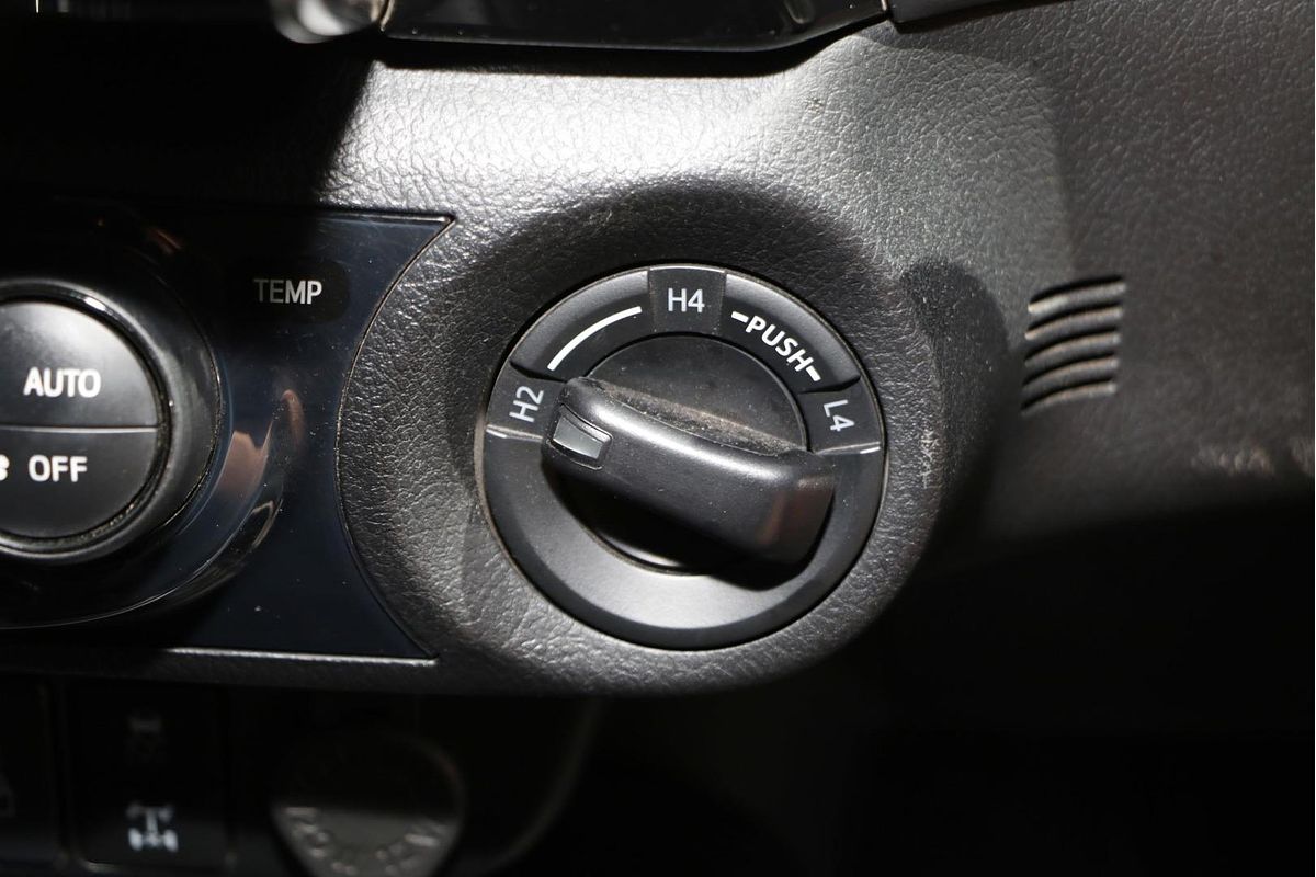 2021 Toyota Hilux SR5 GUN126R 4X4