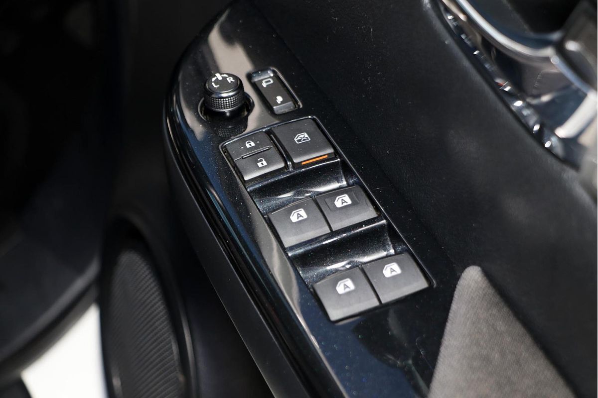 2021 Toyota Hilux SR5 GUN126R 4X4