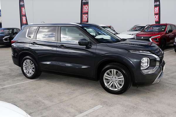 2024 Mitsubishi Outlander LS ZM