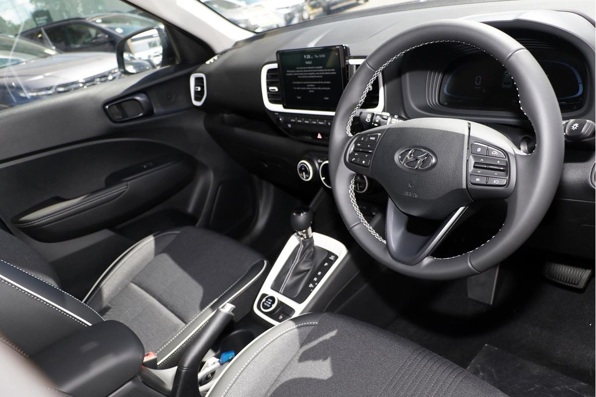 2025 Hyundai Venue Elite QX.V5