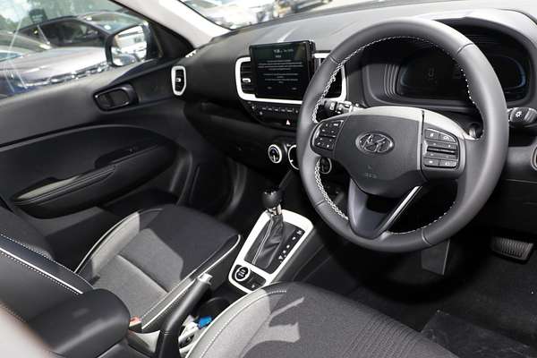 2025 Hyundai Venue Elite QX.V5