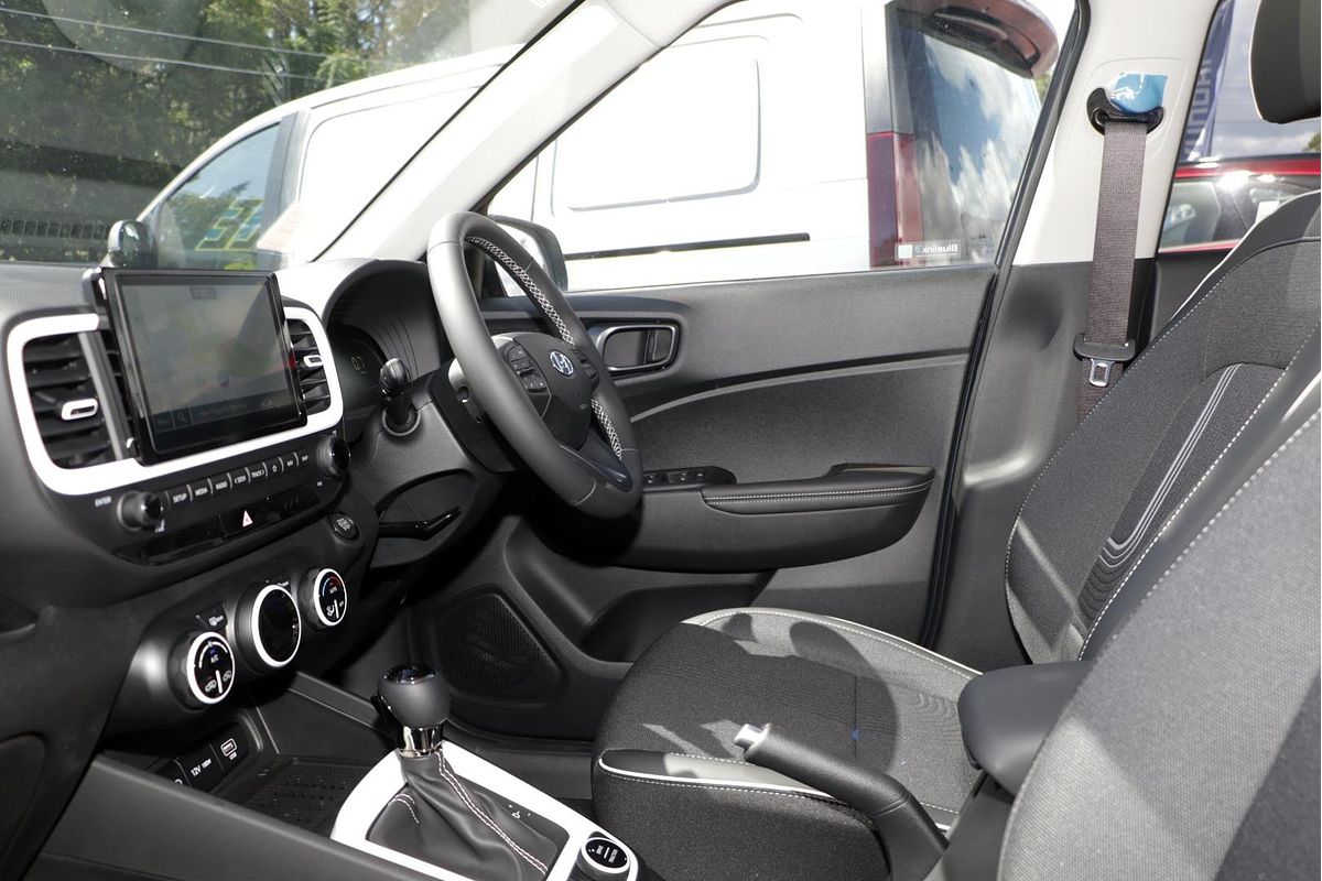 2025 Hyundai Venue Elite QX.V5