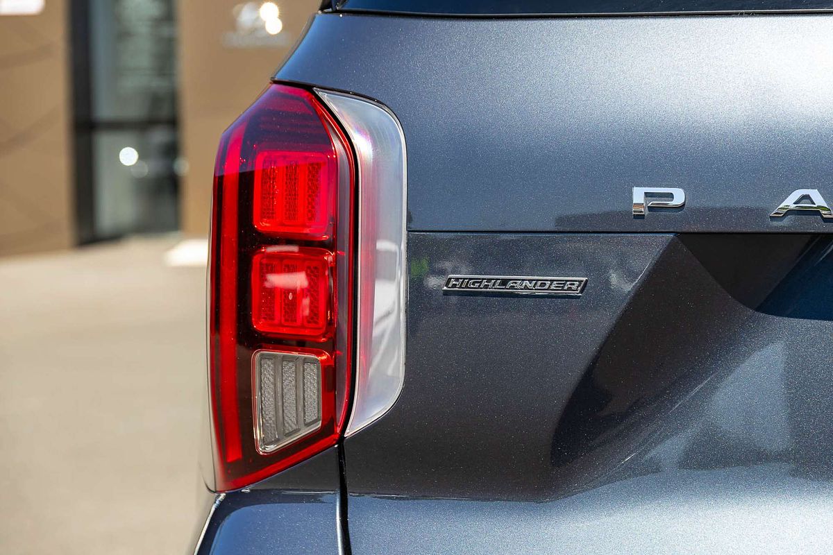 2023 Hyundai Palisade Highlander LX2.V3