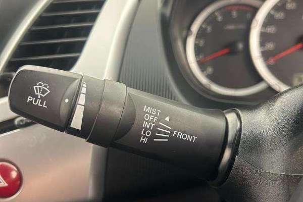 2014 Mitsubishi Triton GLX-R MN 4X4