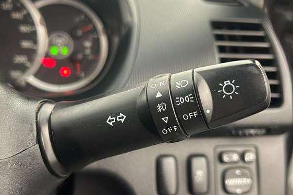 2014 Mitsubishi Triton GLX-R MN 4X4