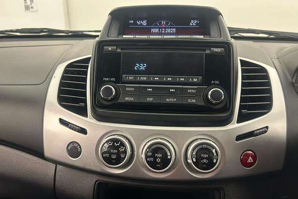 2014 Mitsubishi Triton GLX-R MN 4X4