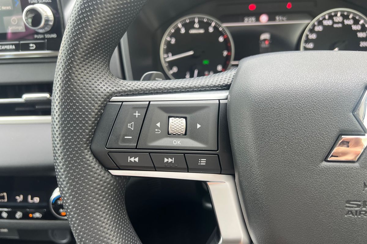 2024 Mitsubishi Outlander ES ZM