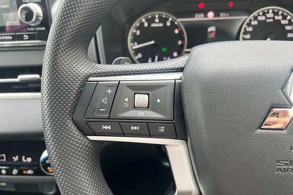 2024 Mitsubishi Outlander ES ZM