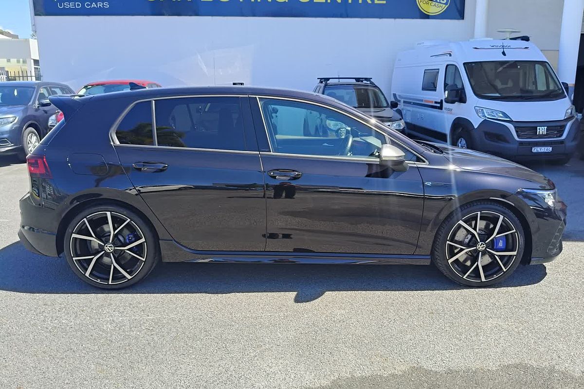 2022 Volkswagen Golf R 8